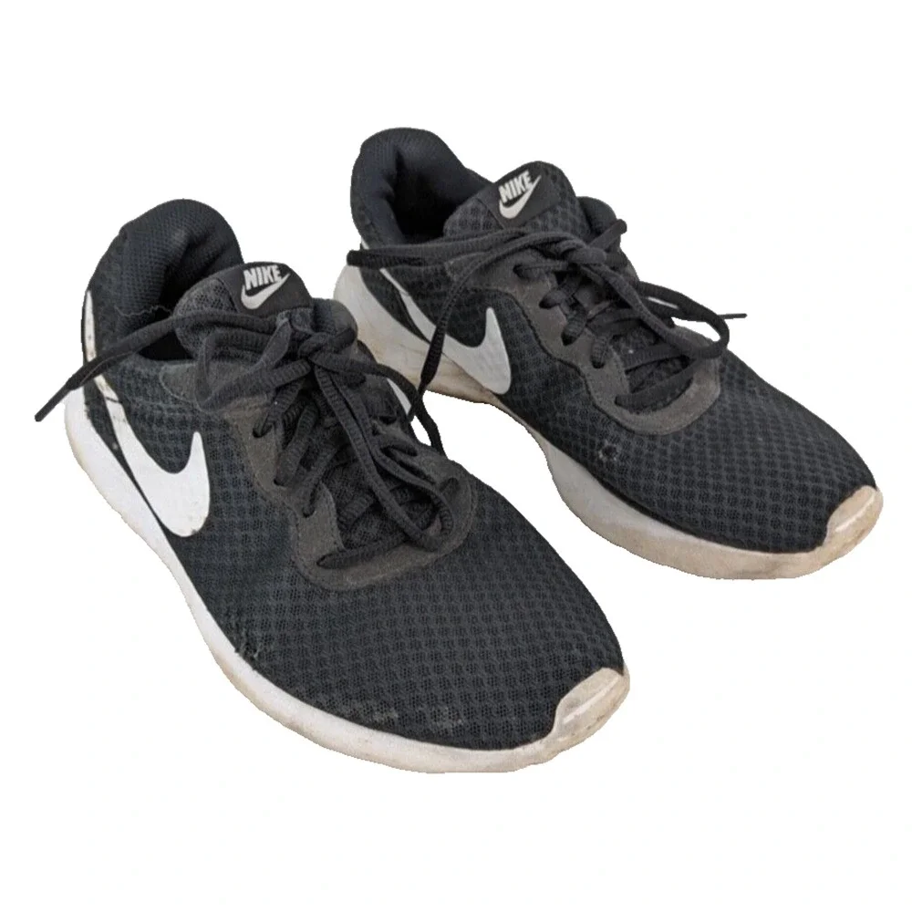 Women's Nike 812655 011 NIKE TANJUN BLACK/WHITE RUNNING Shoes Sneakers Size 9